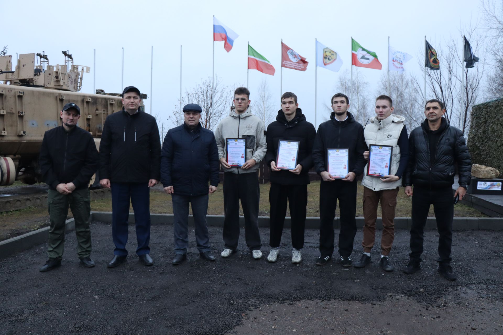 В Нурлате состоялось масштабное патриотическое мероприятие «Пока мы едины – мы непобедимы!» (+фоторепортаж)