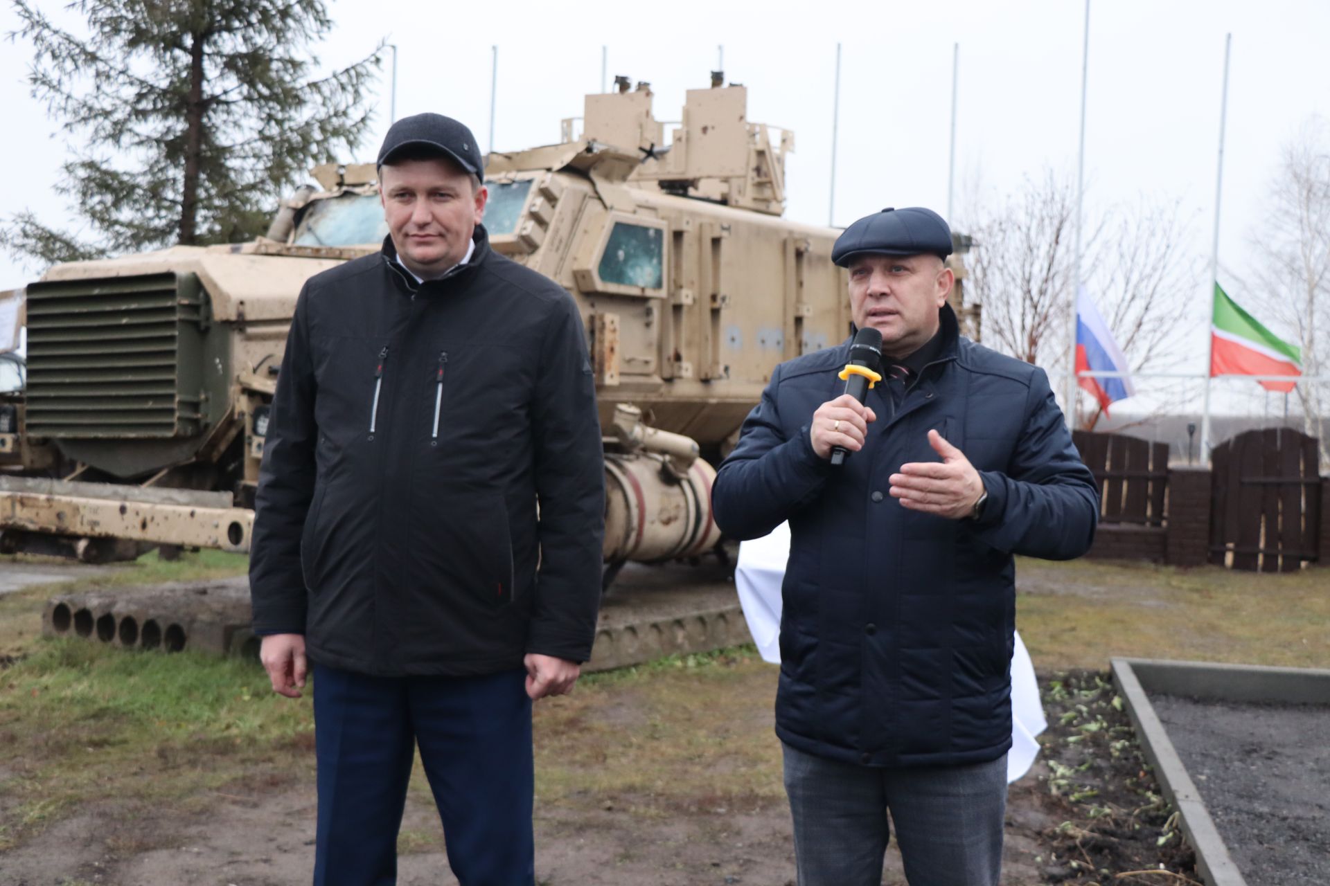 В Нурлате состоялось масштабное патриотическое мероприятие «Пока мы едины – мы непобедимы!» (+фоторепортаж)