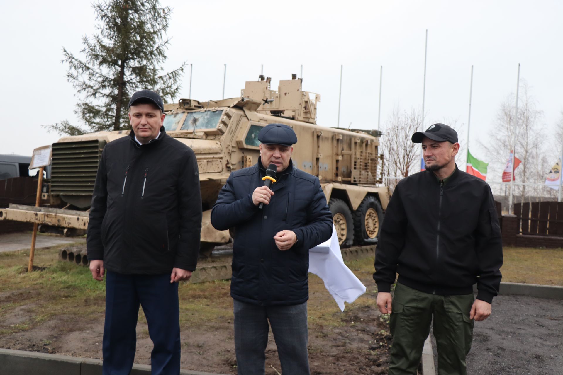 В Нурлате состоялось масштабное патриотическое мероприятие «Пока мы едины – мы непобедимы!» (+фоторепортаж)