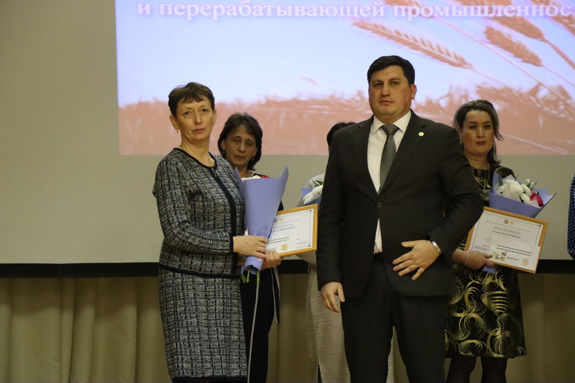 В Нурлате чествовали передовиков сельского хозяйства (+фоторепортаж)