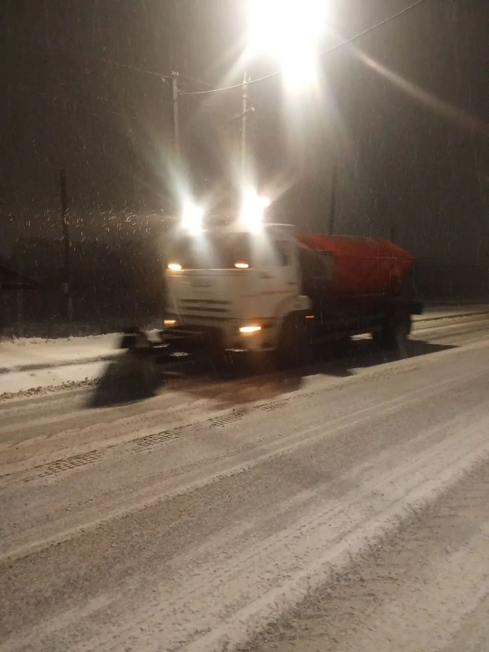 В Нурлатском районе ведут активную борьбу со снегопадом
