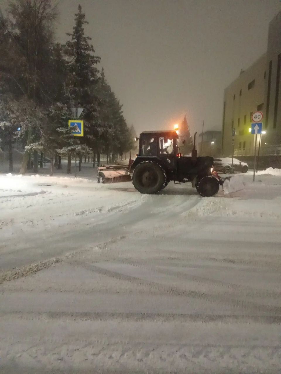 В Нурлатском районе ведут активную борьбу со снегопадом