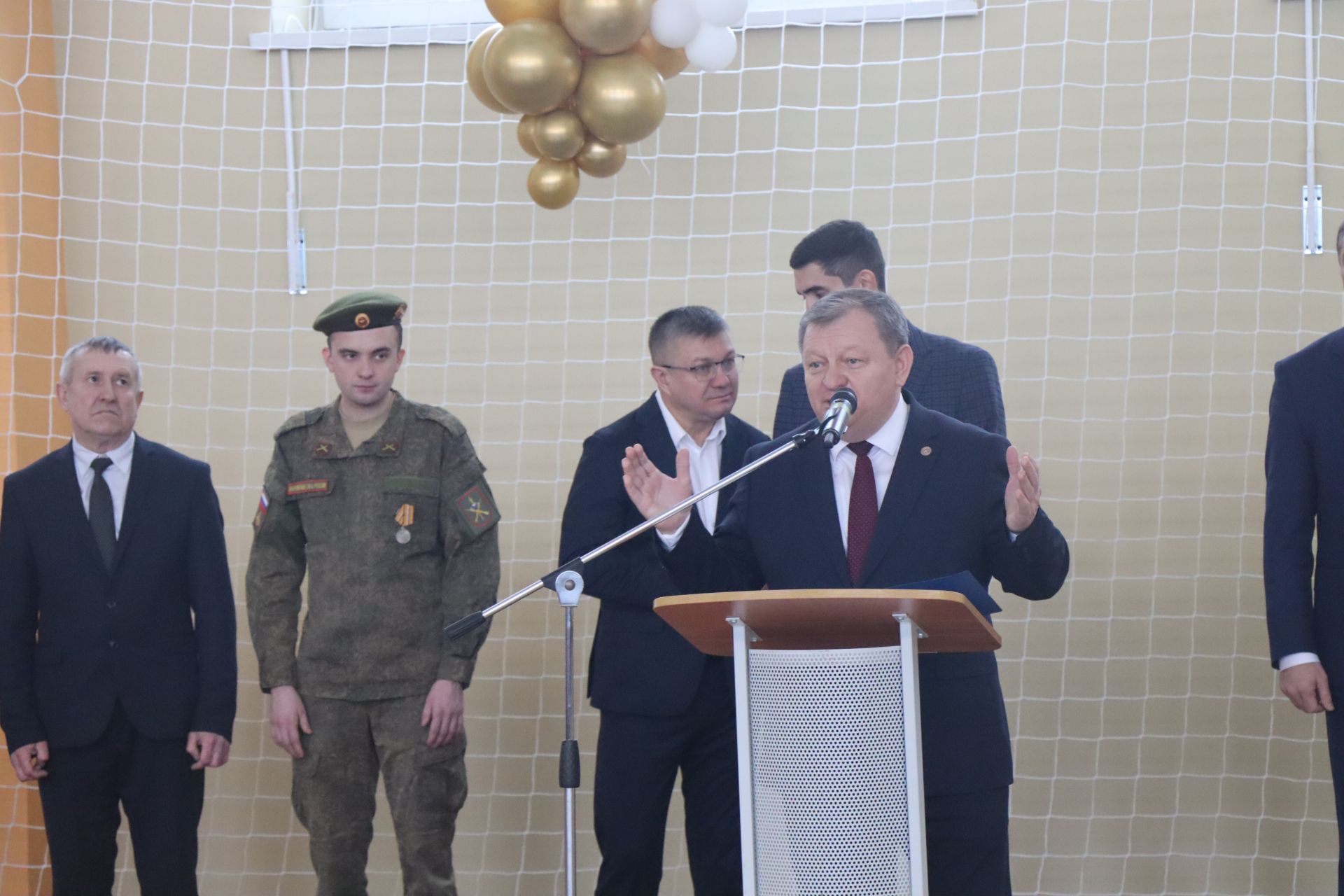 В Нурлате торжественно открыли спортзал городской школы №8 (+фоторепортаж)