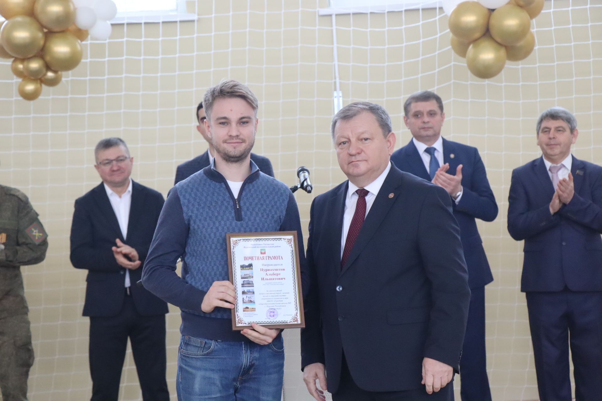 В Нурлате торжественно открыли спортзал городской школы №8 (+фоторепортаж)