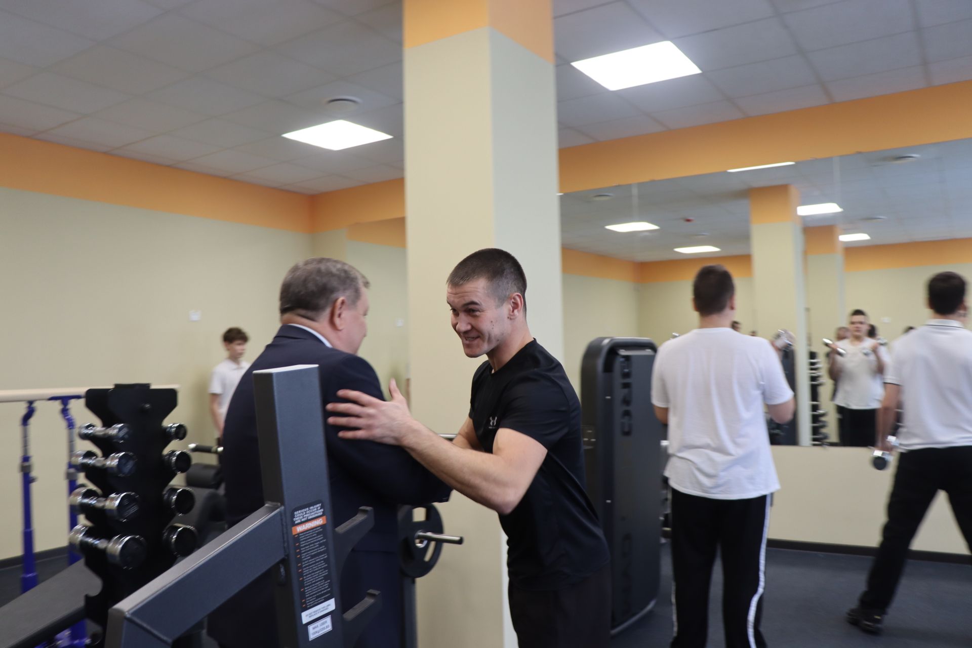 В Нурлате торжественно открыли спортзал городской школы №8 (+фоторепортаж)