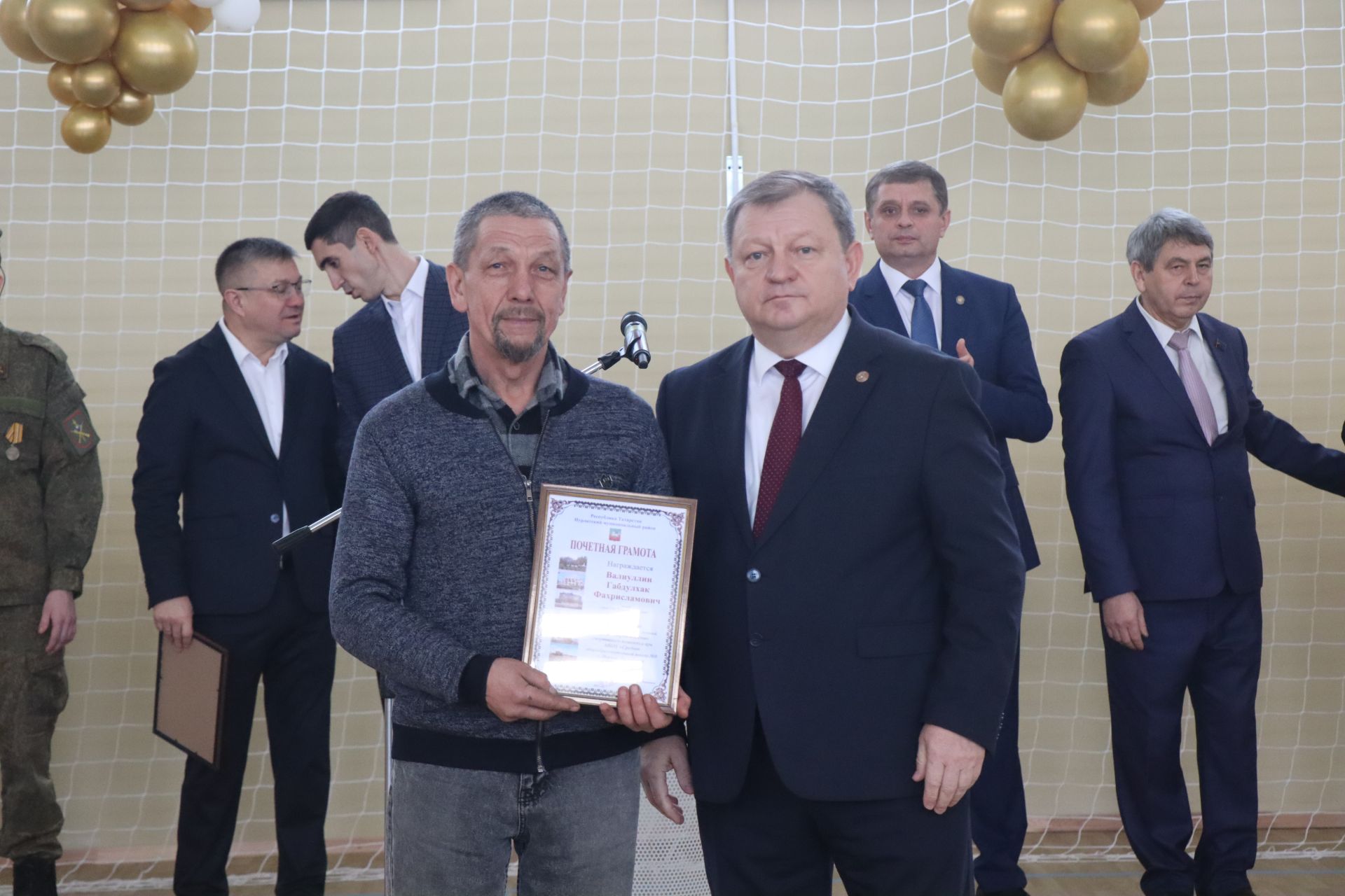 В Нурлате торжественно открыли спортзал городской школы №8 (+фоторепортаж)