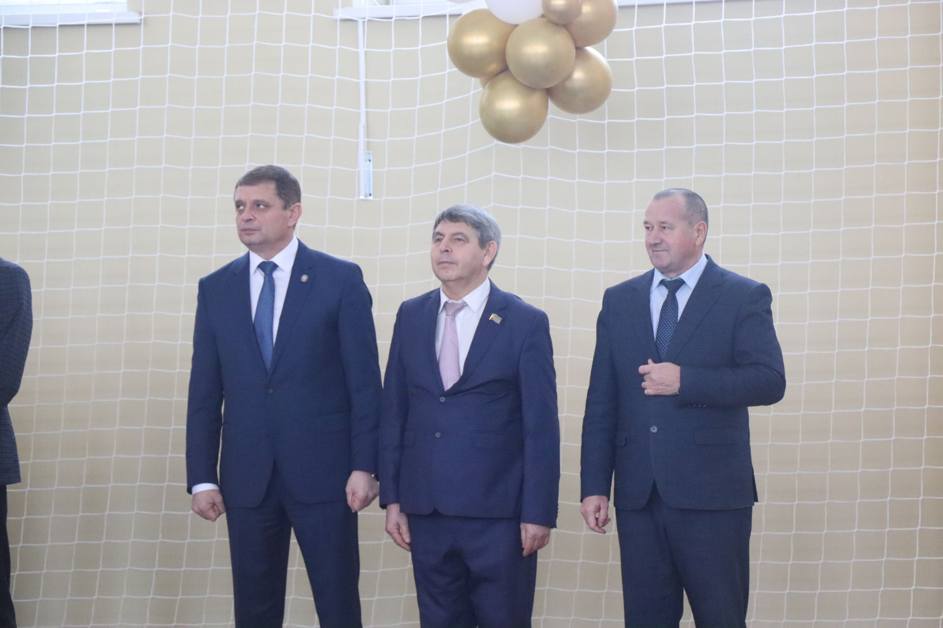 В Нурлате торжественно открыли спортзал городской школы №8 (+фоторепортаж)
