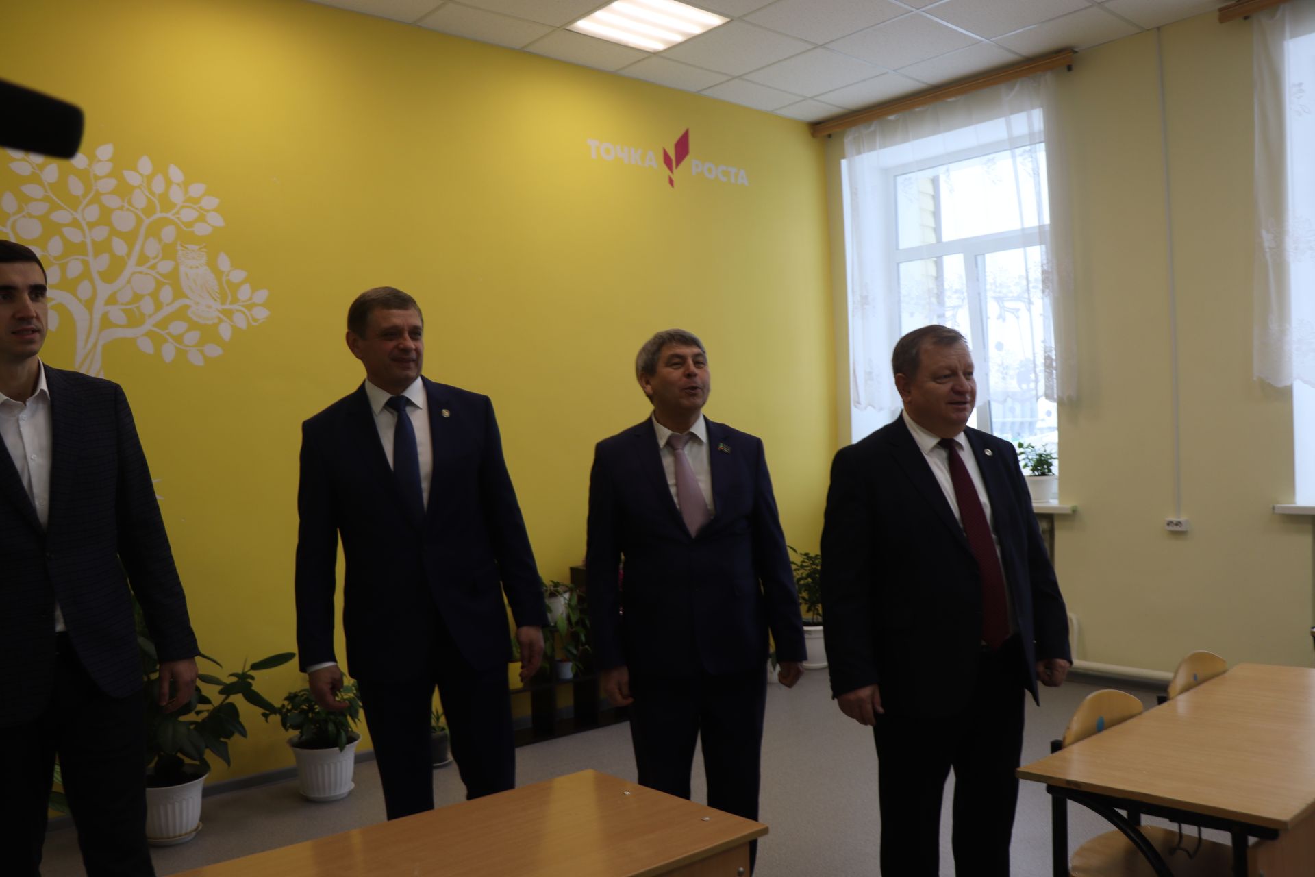 В Нурлате торжественно открыли спортзал городской школы №8 (+фоторепортаж)