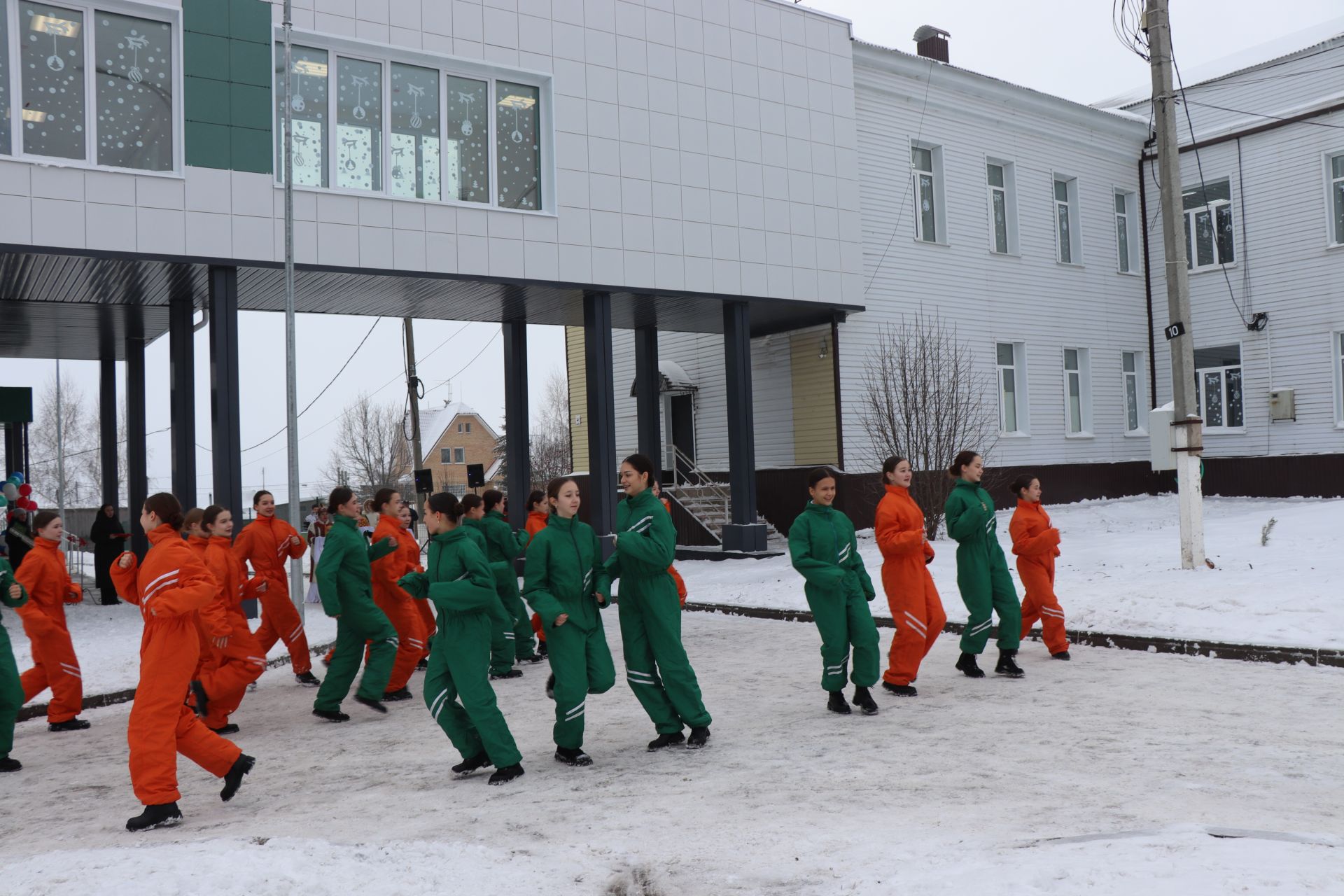 В Нурлате торжественно открыли спортзал городской школы №8 (+фоторепортаж)