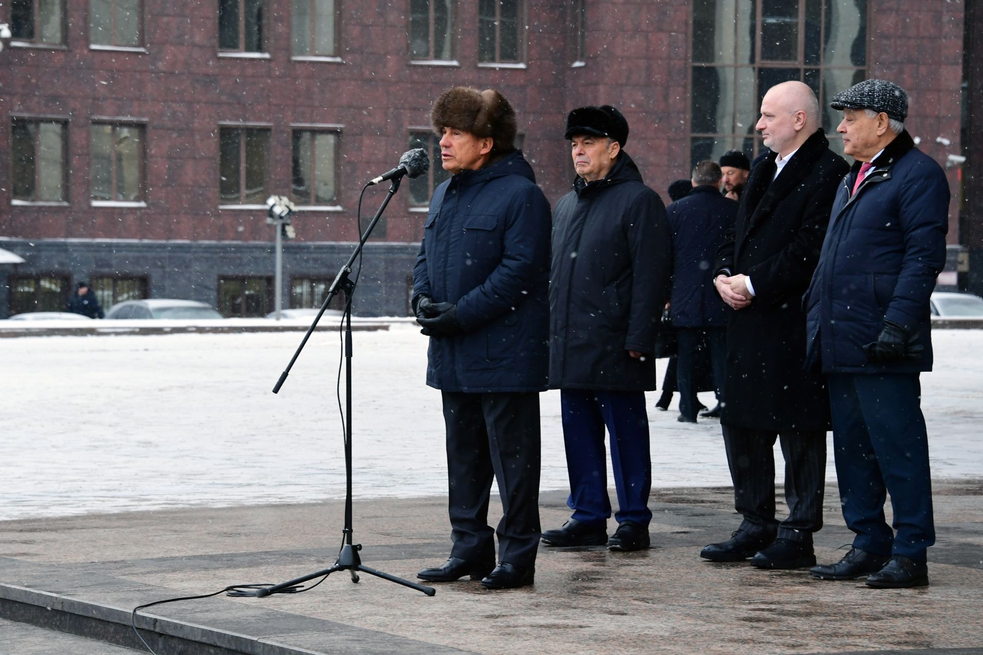 Нурлатские сельские поселения получили новые служебные автомобили