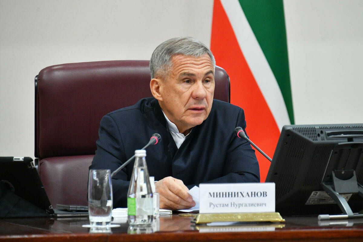Минниханов привлек местное самоуправление к борьбе с дронами