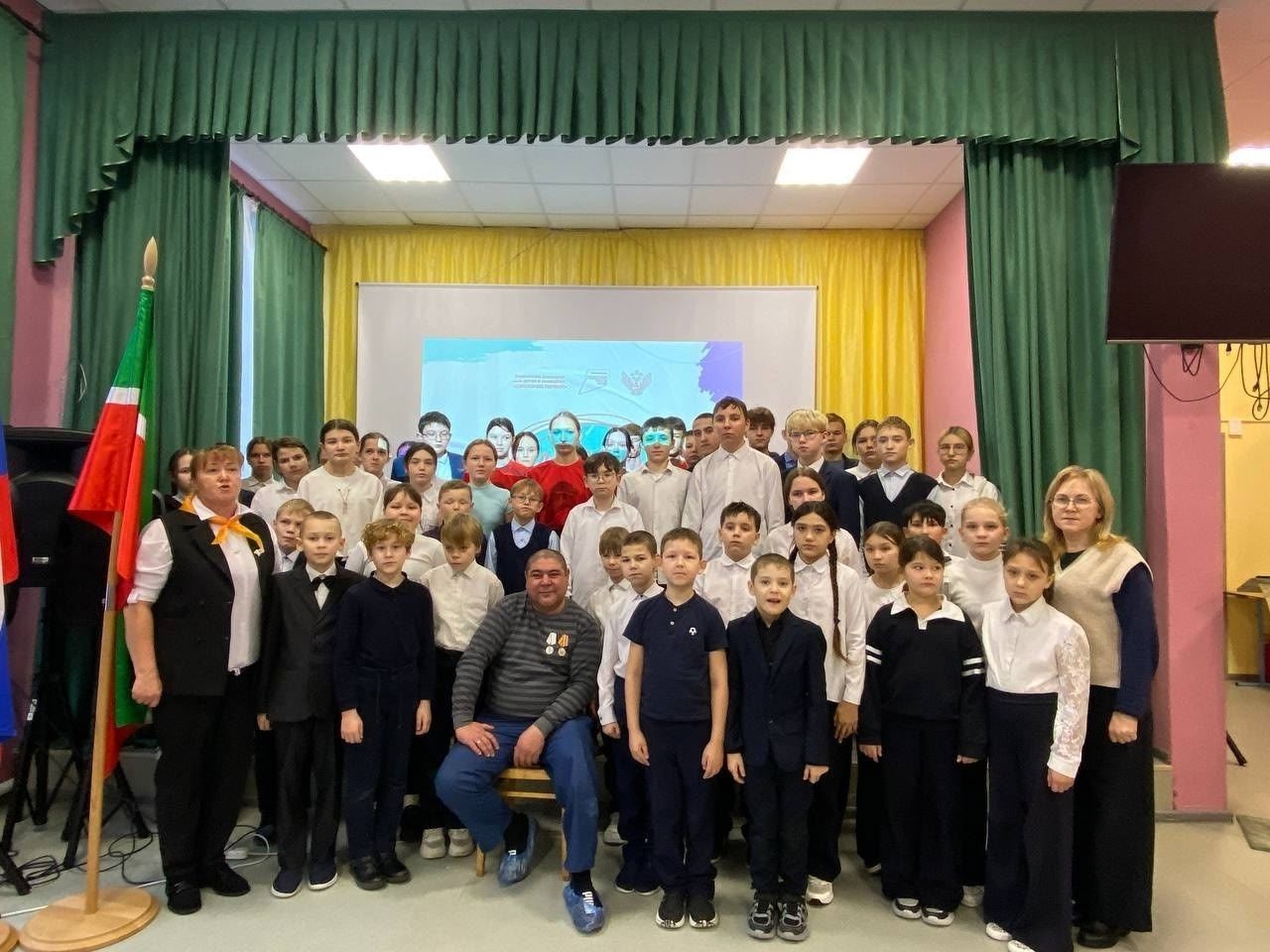 Встреча с героем: школьники Биляр-Озера узнали правду из первых уст