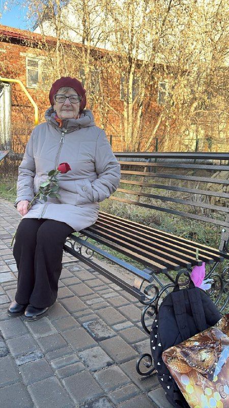 Скамейки памяти: нурлатские выпускники благодарят учителей