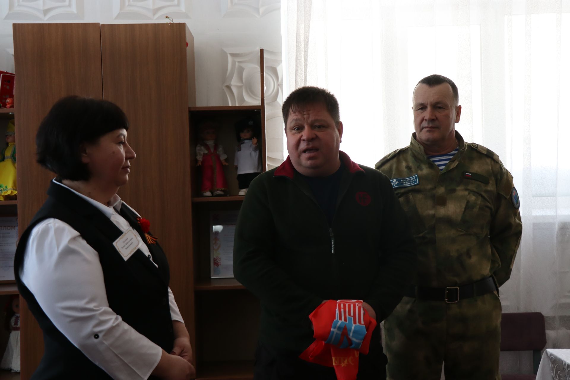 Нурлатский смотр строя и песни: волонтеры, героическая память и детская отвага (фоторепортаж)