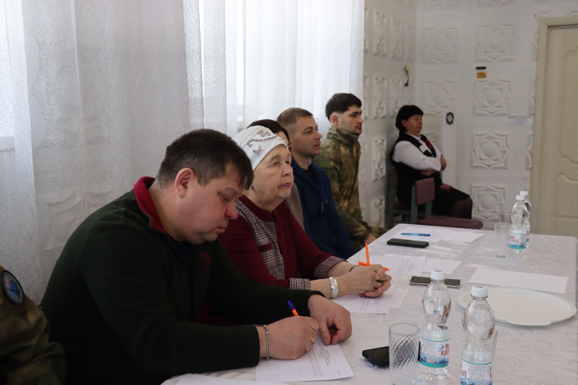 Нурлатский смотр строя и песни: волонтеры, героическая память и детская отвага (фоторепортаж)