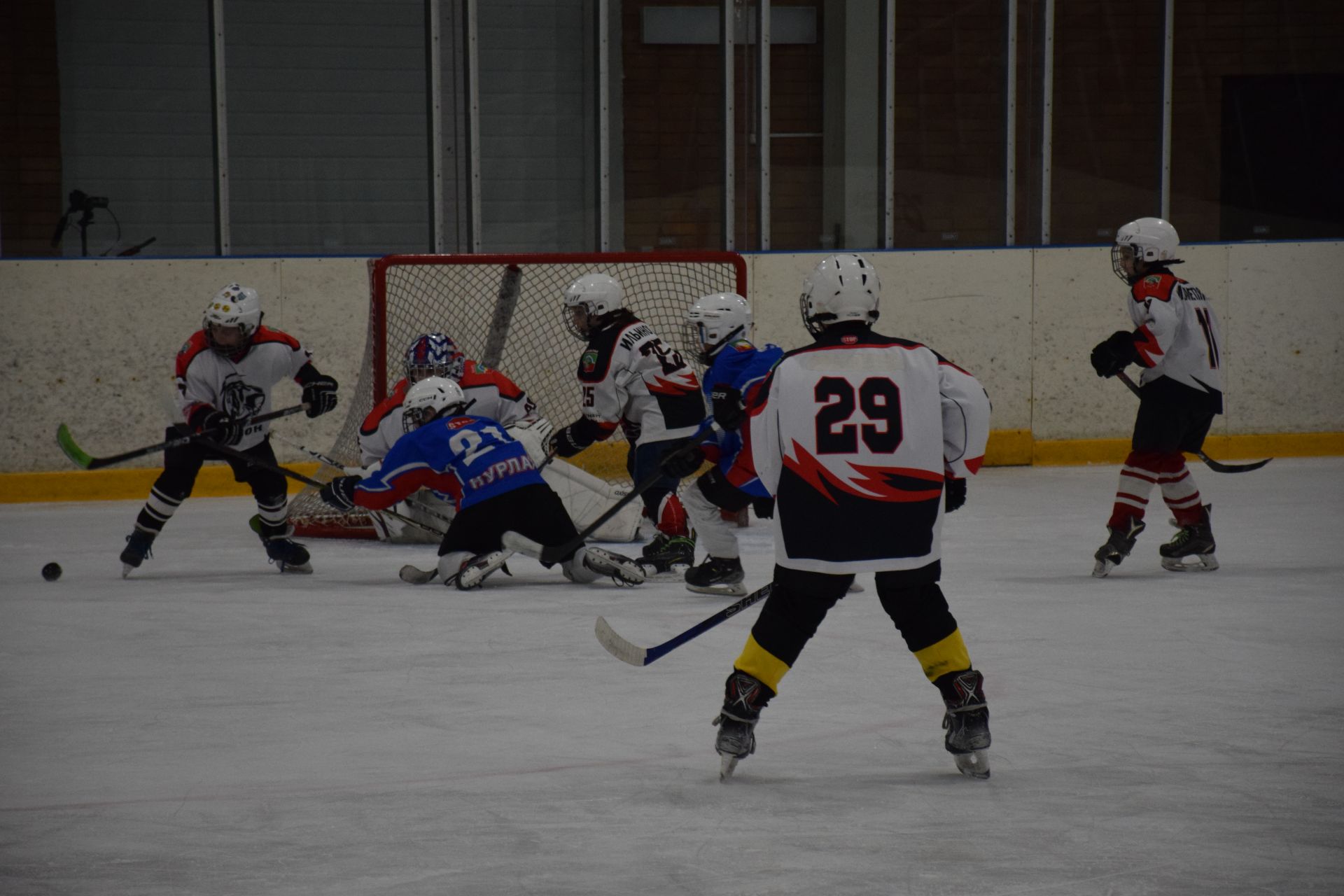 Финальные игры республиканского этапа Всероссийских соревнований «Золотая шайба» в Нурлате: борьба за победу