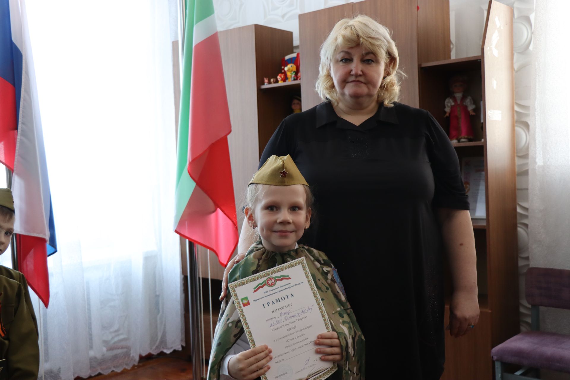 Нурлатский смотр строя и песни: волонтеры, героическая память и детская отвага (фоторепортаж)