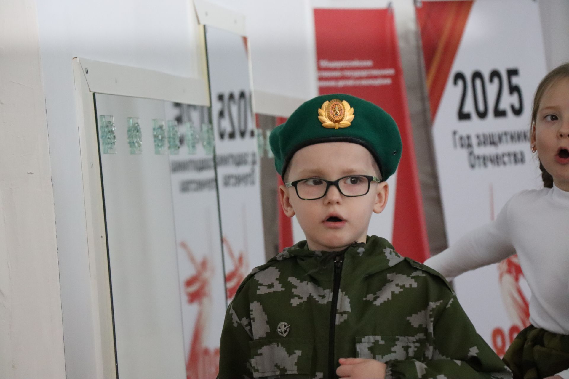 Нурлатский смотр строя и песни: волонтеры, героическая память и детская отвага (фоторепортаж)