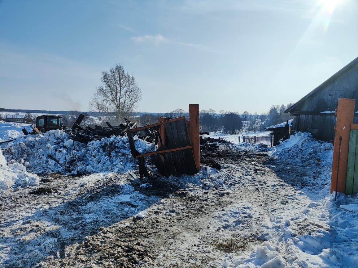 В Нурлатском районе сгорел частный дом из-за неисправного электронагревательного прибора