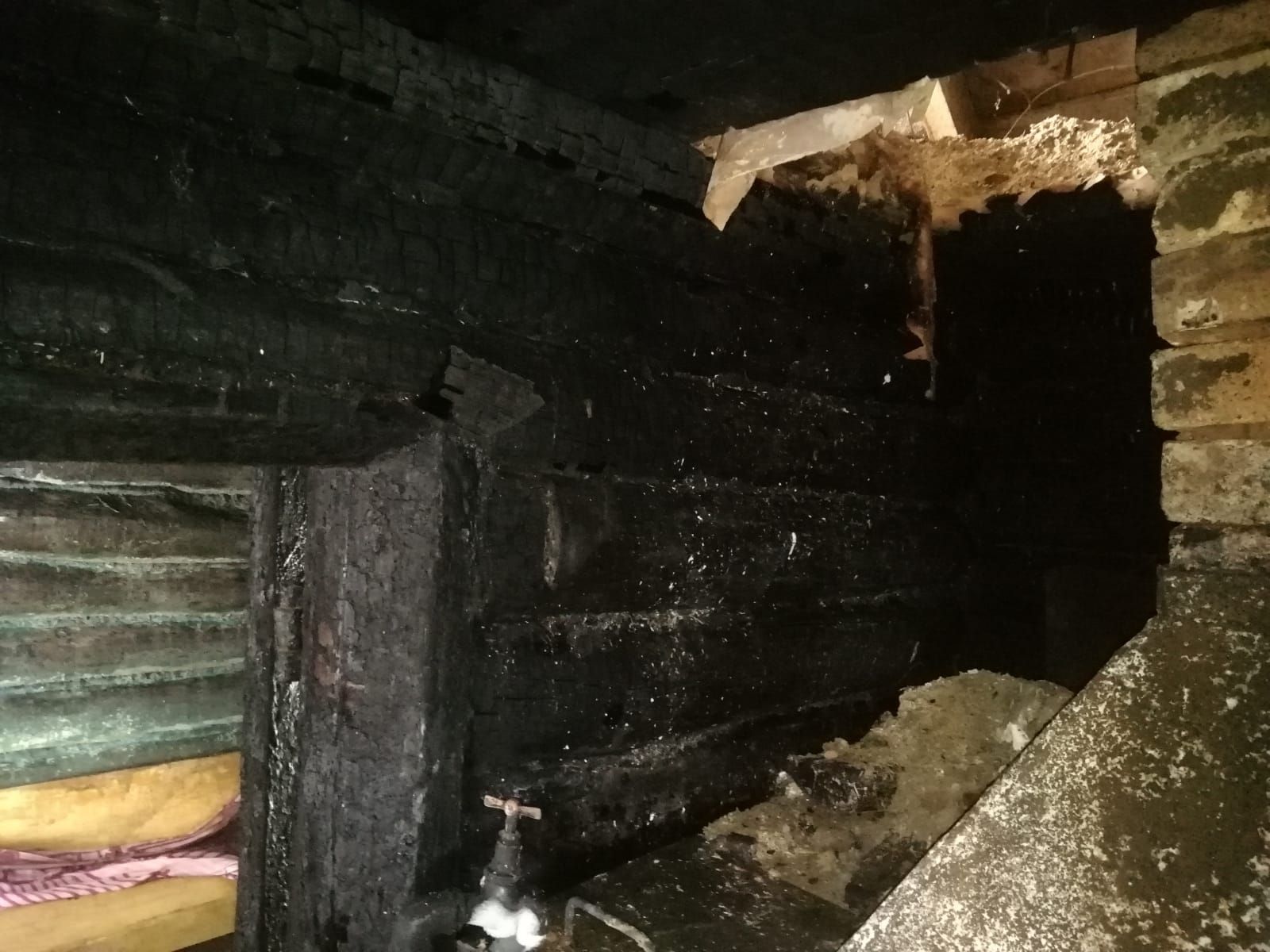 В Нурлате сгорела частная баня из-за неисправности печной трубы