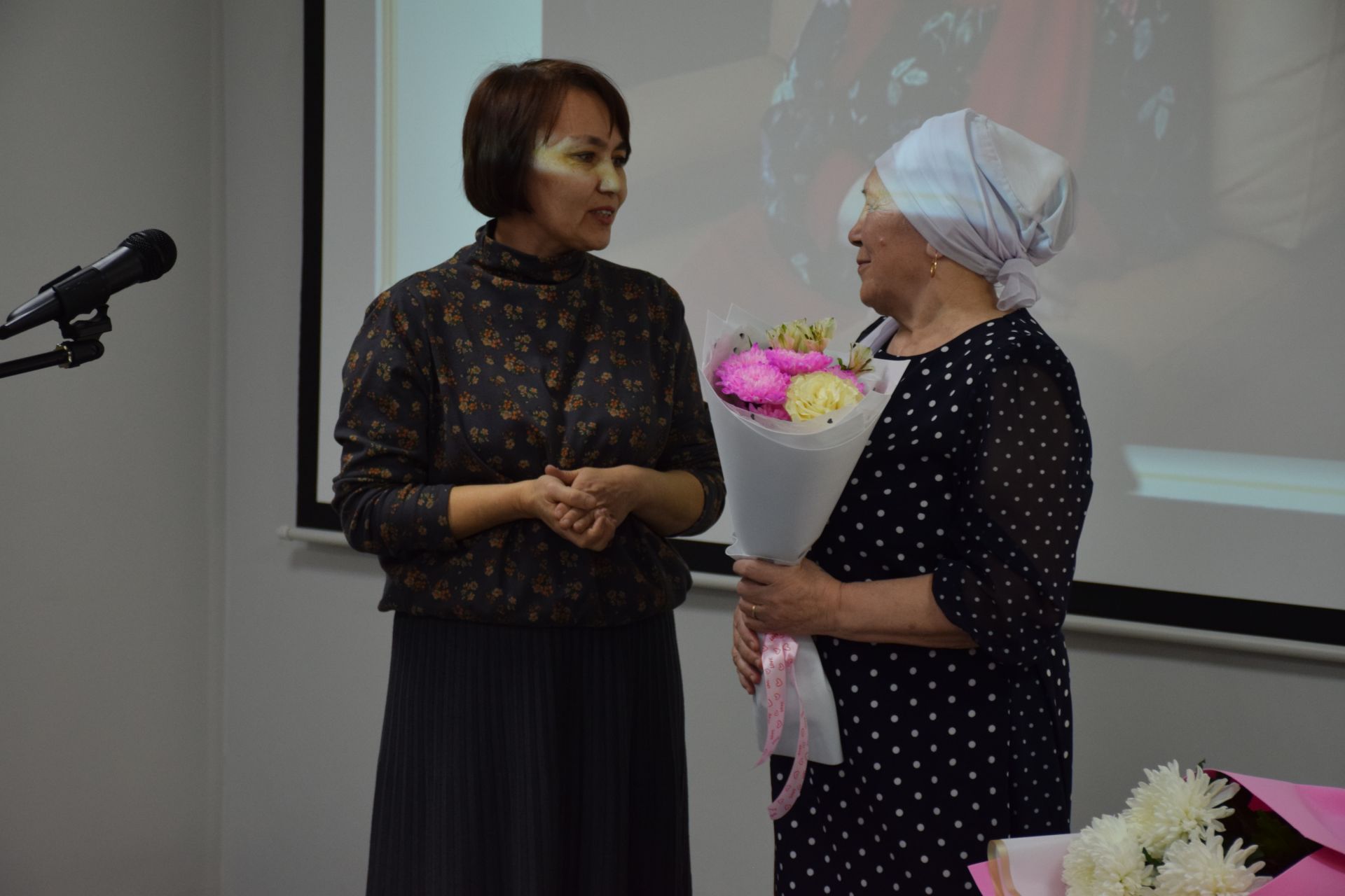 В межпоселенческой центральной библиотеке города Нурлат состоялась презентация новой книги Альфии Тухватуллиной