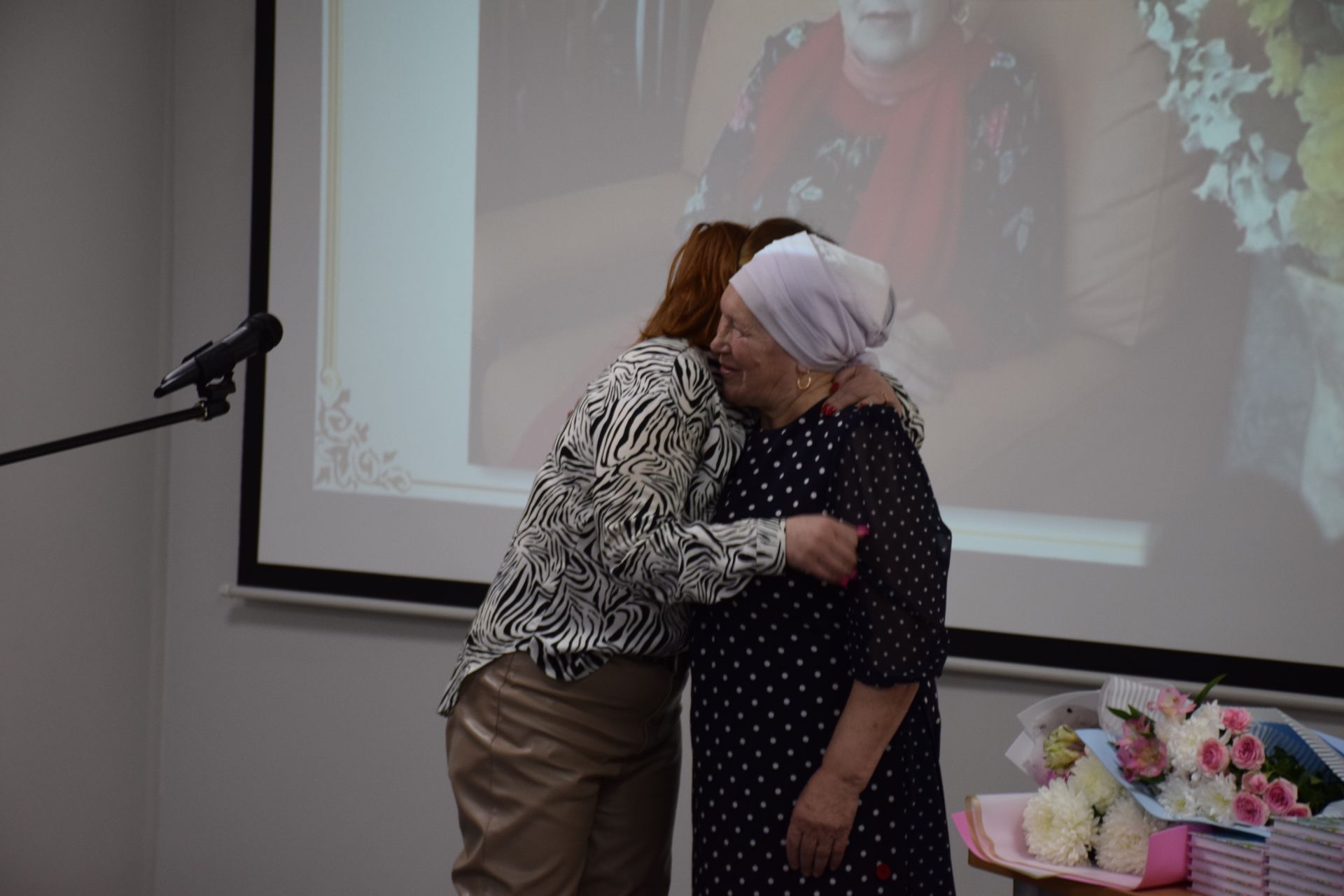 В межпоселенческой центральной библиотеке города Нурлат состоялась презентация новой книги Альфии Тухватуллиной