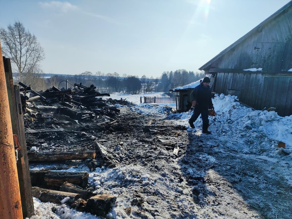 В Нурлатском районе сгорел частный дом из-за неисправного электронагревательного прибора