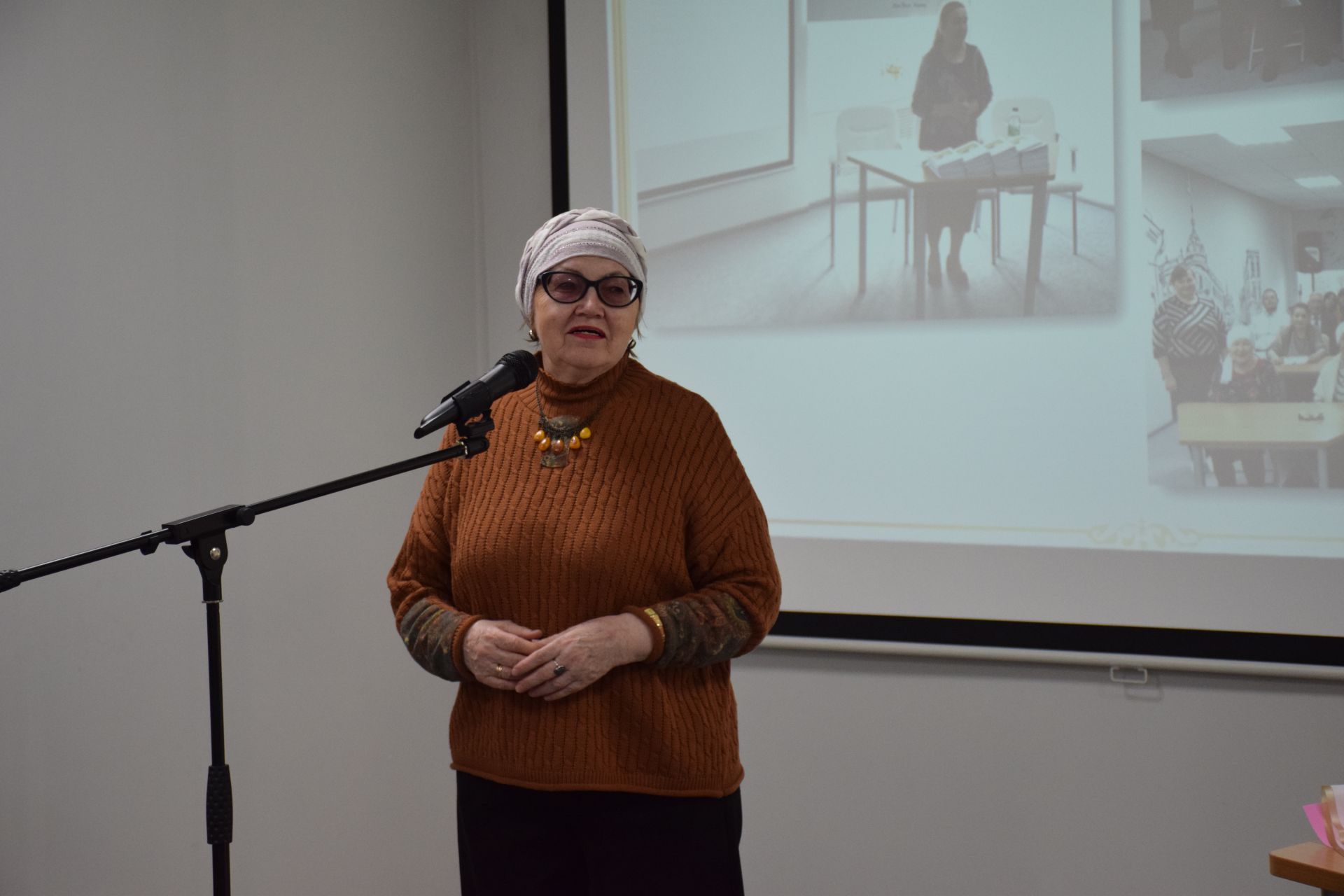 В межпоселенческой центральной библиотеке города Нурлат состоялась презентация новой книги Альфии Тухватуллиной