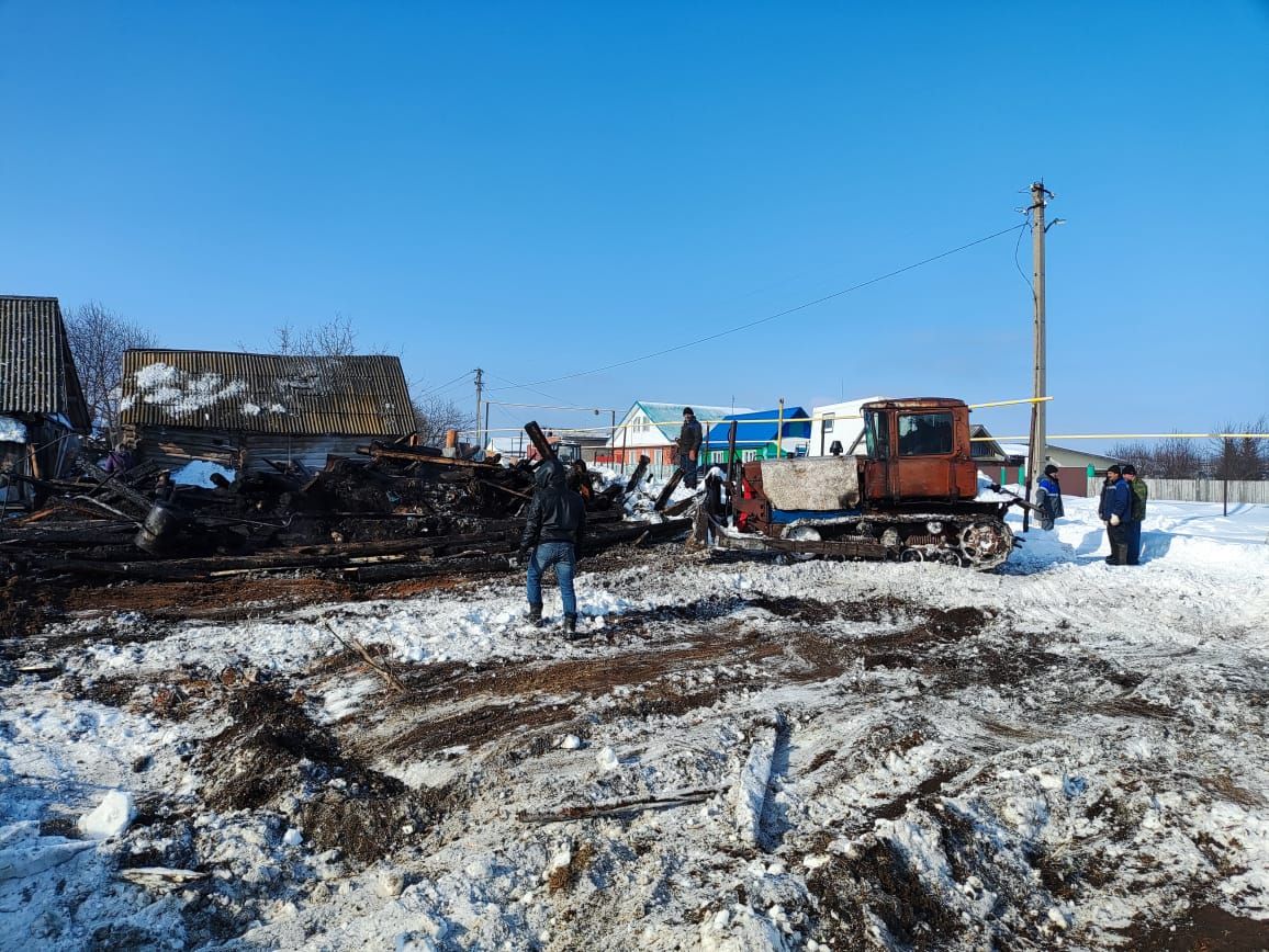 В Нурлатском районе сгорел частный дом из-за неисправного электронагревательного прибора