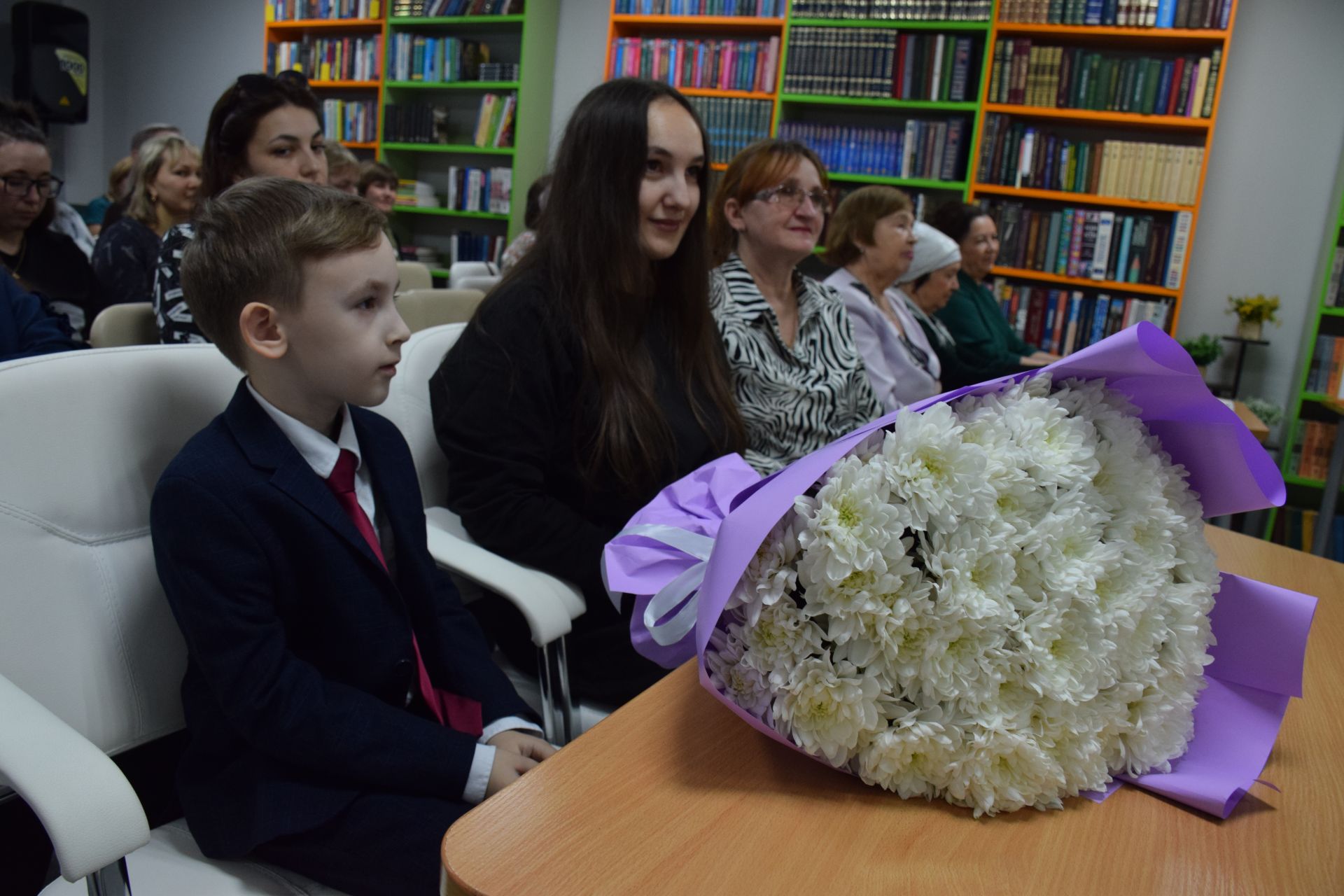 В межпоселенческой центральной библиотеке города Нурлат состоялась презентация новой книги Альфии Тухватуллиной