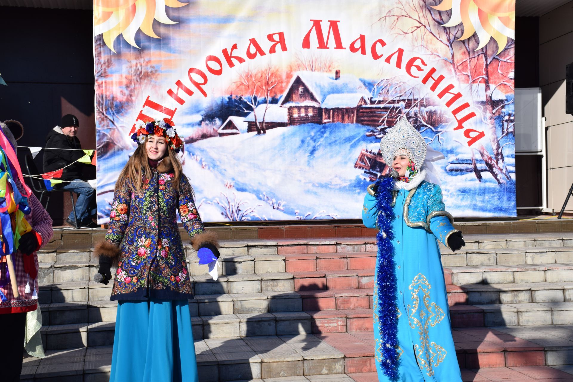 Четвертый день Масленицы 2025: Разгуляй, традиции, блины и веселье!