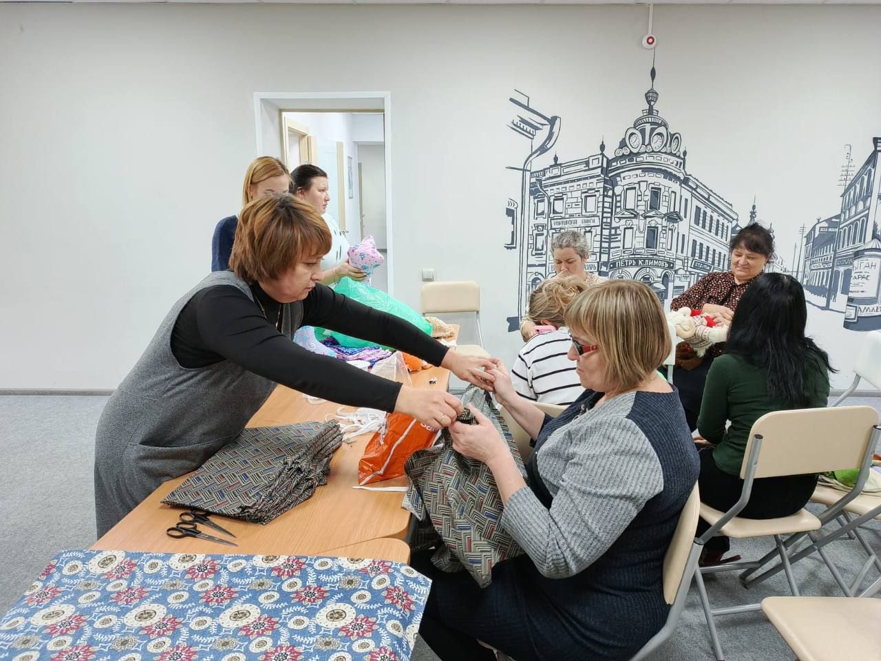 Традиционный «Час добрых дел» продуктивно прошел в центральной библиотеке Нурлата