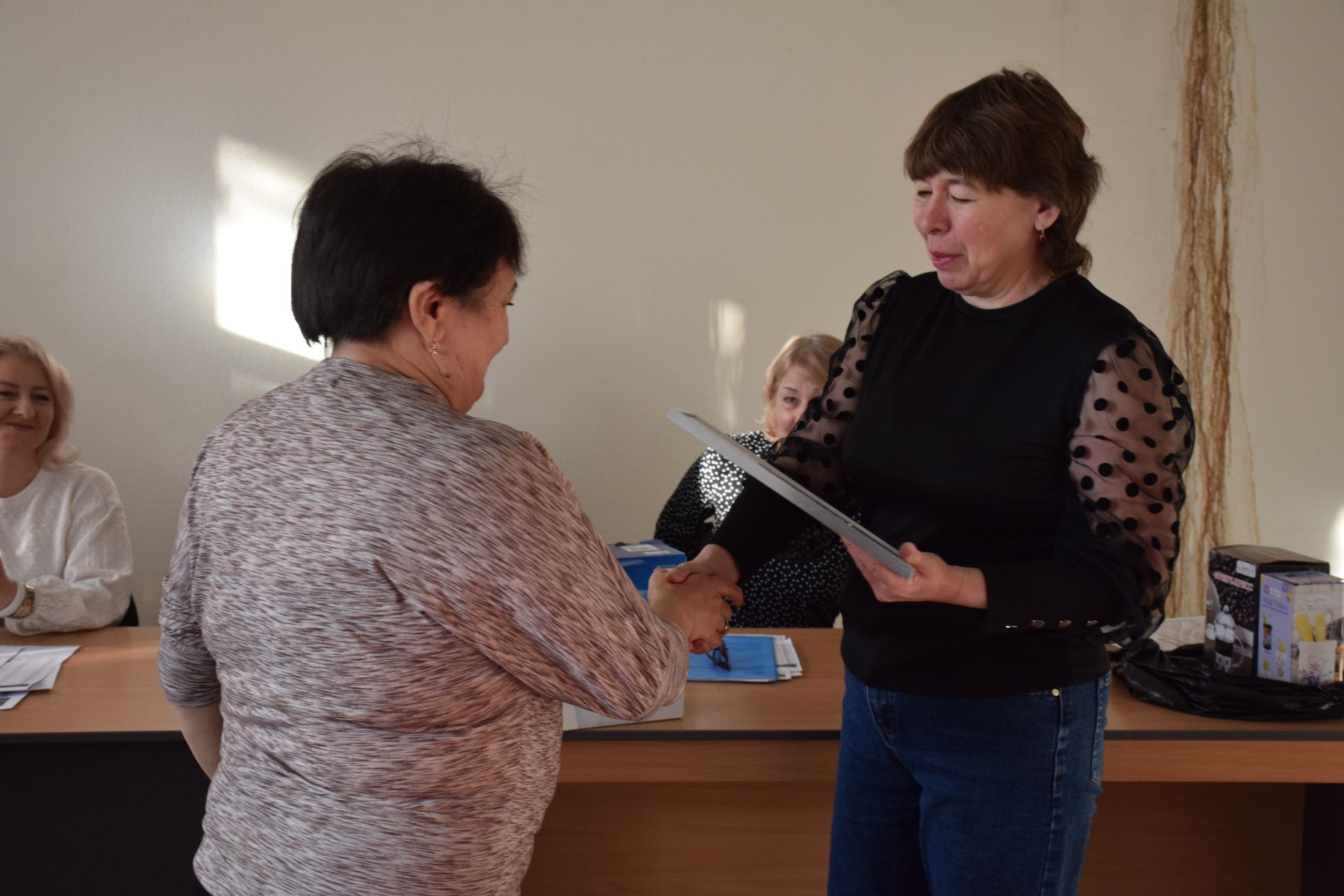 «Нурлат-информ» наградил почтальонов за активное участие в подписной кампании на районную газету