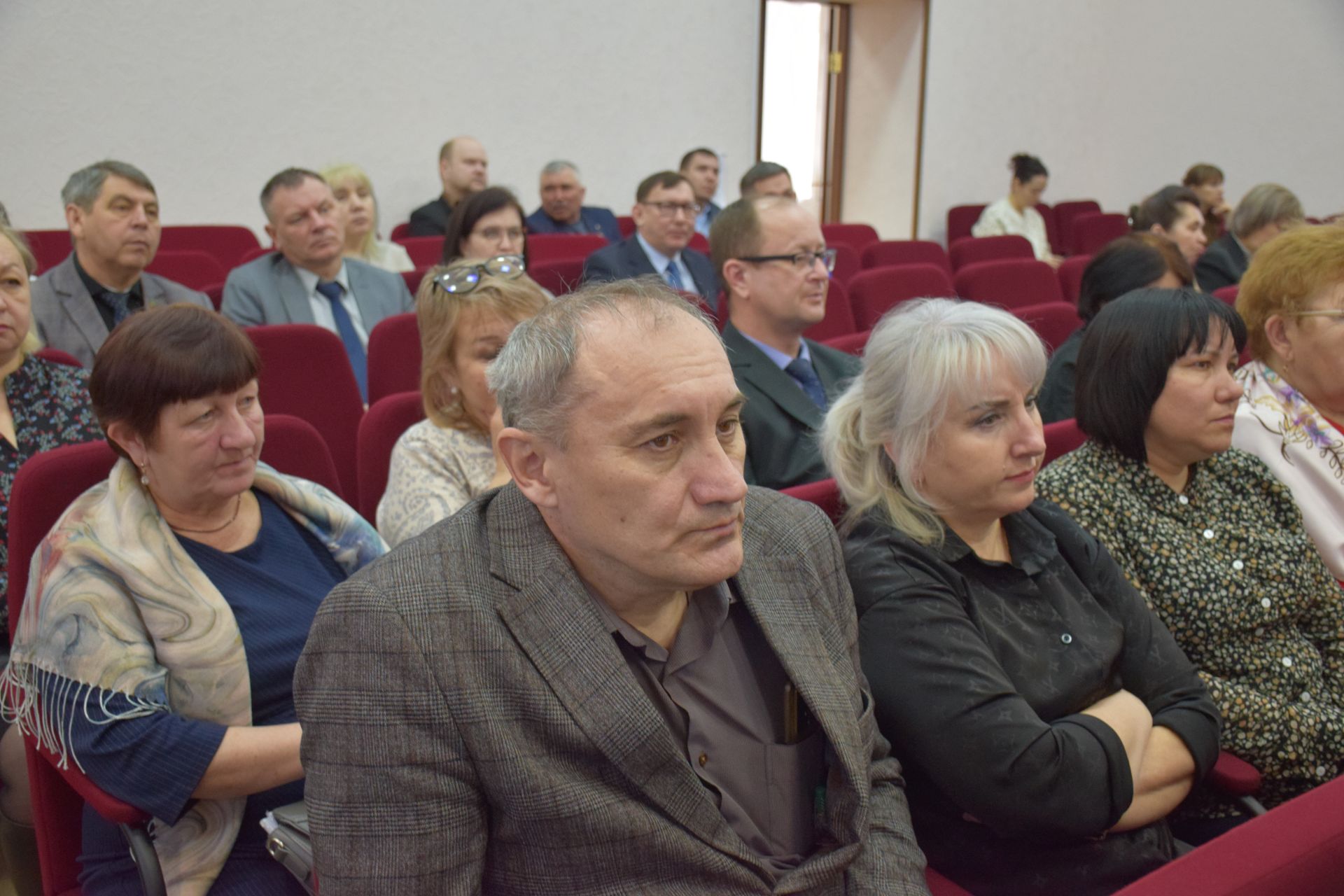 Комиссия по координации работы по противодействию коррупции в Нурлатском районе обсудила актуальные вопросы