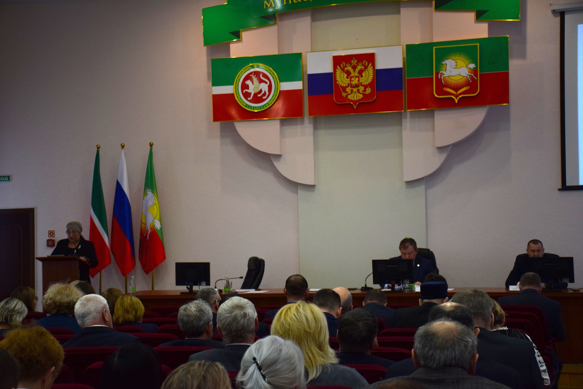 Комиссия по координации работы по противодействию коррупции в Нурлатском районе обсудила актуальные вопросы