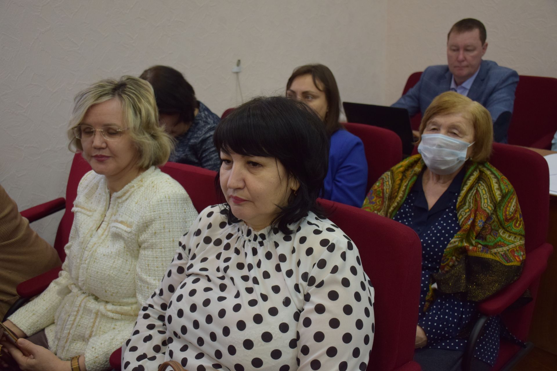 Комиссия по координации работы по противодействию коррупции в Нурлатском районе обсудила актуальные вопросы