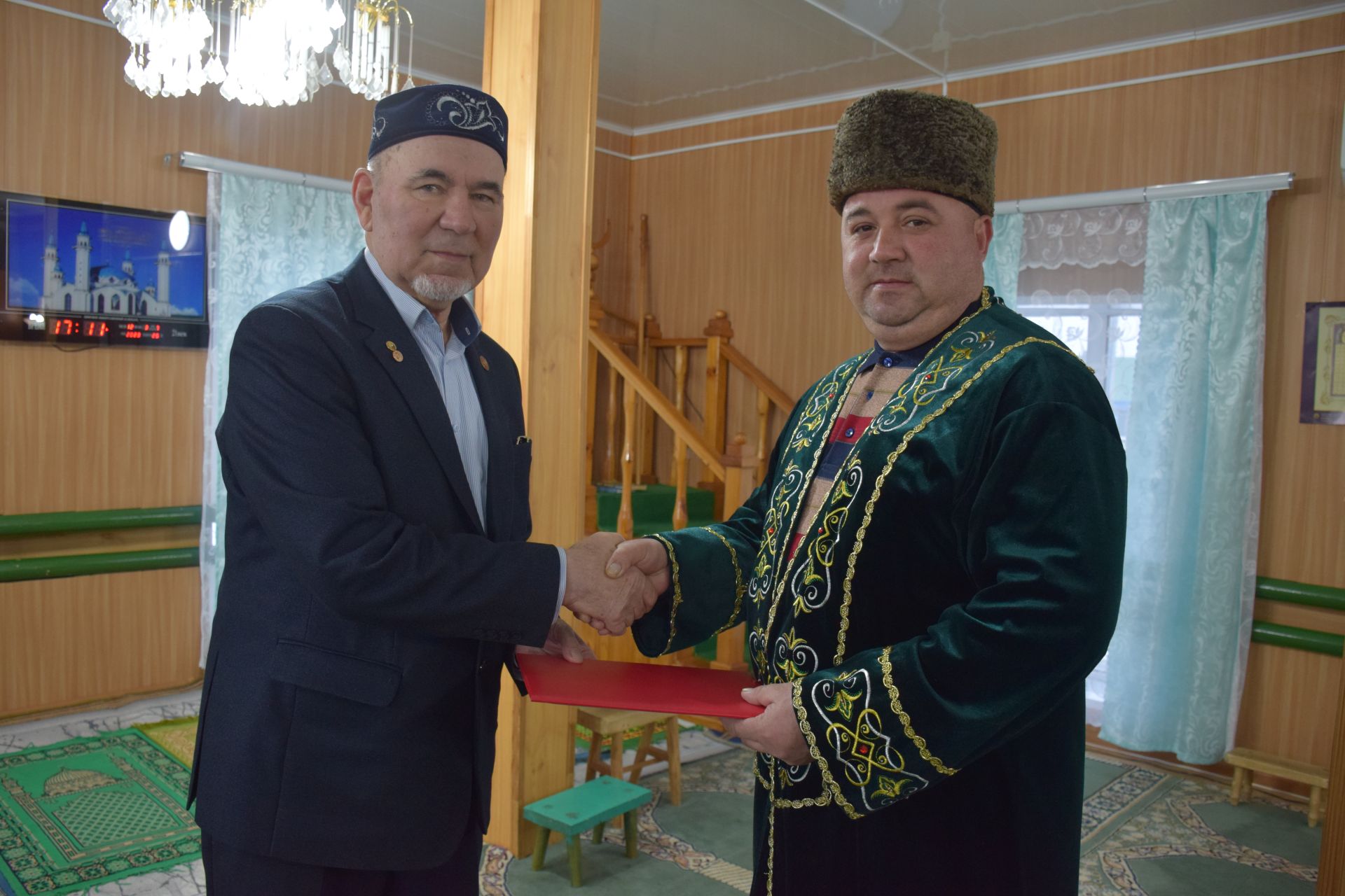 Минталип Минеханов провел традиционный коллективный ифтар для жителей родного села