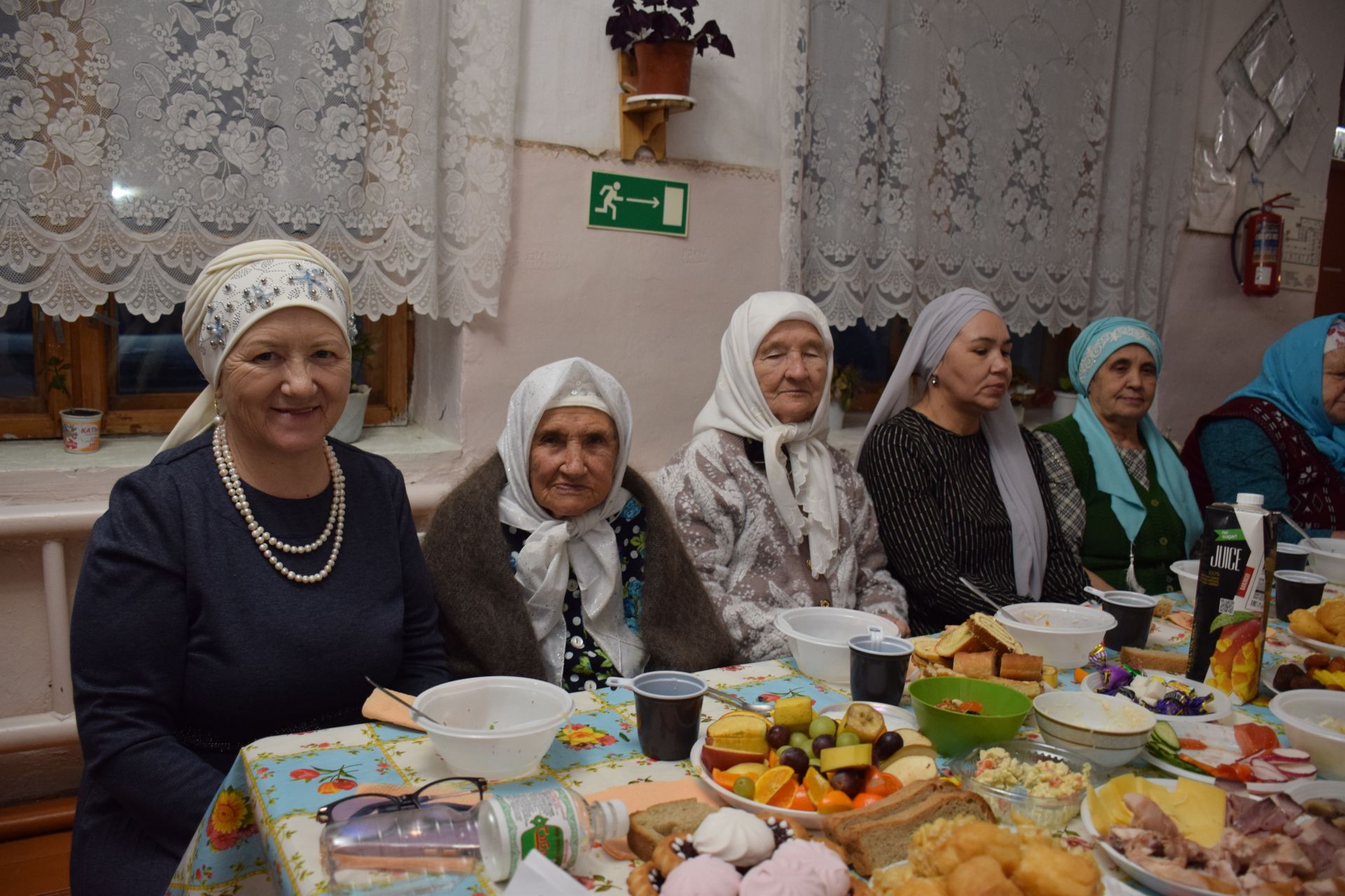 Минталип Минеханов провел традиционный коллективный ифтар для жителей родного села