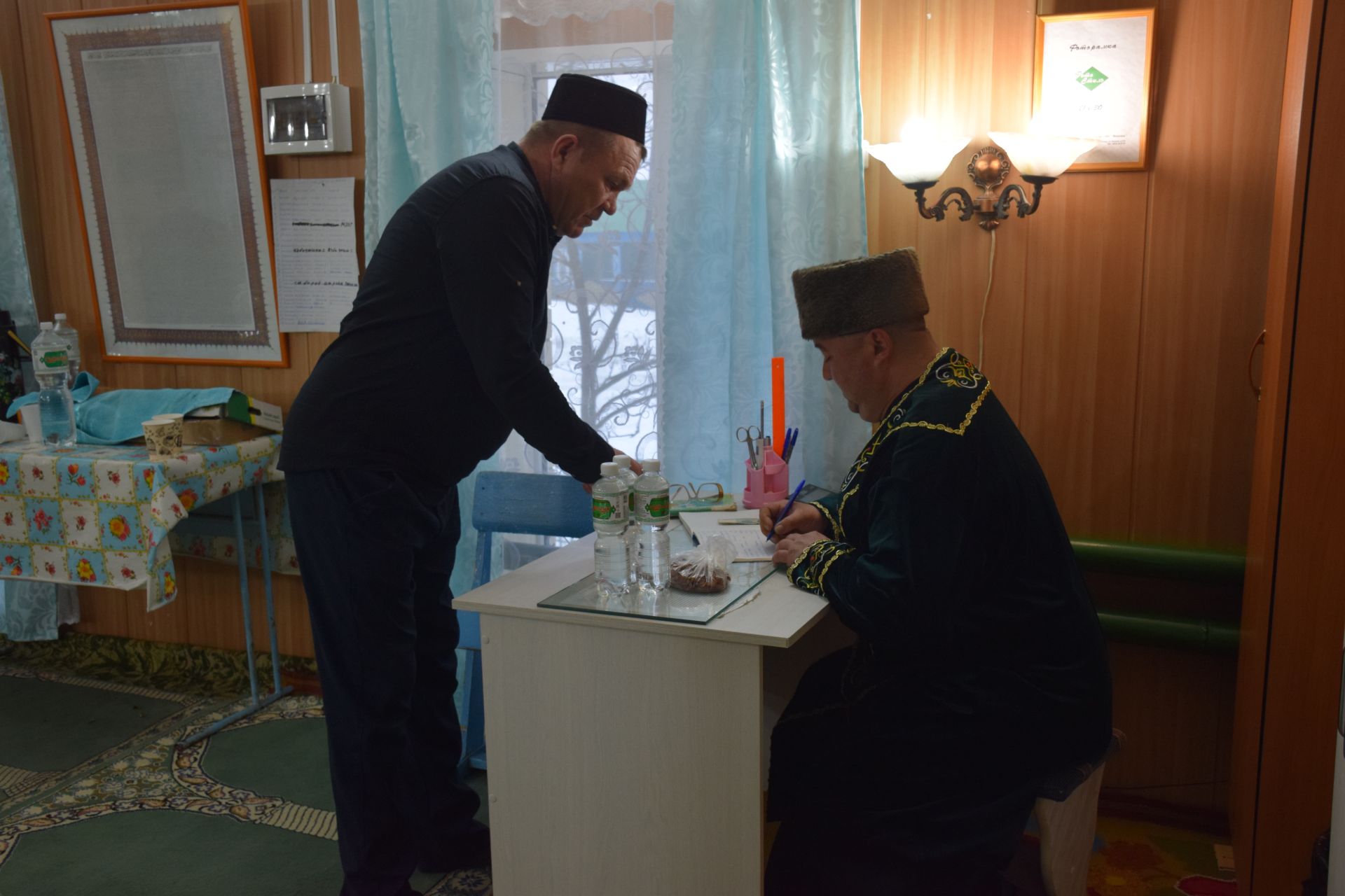 Минталип Минеханов провел традиционный коллективный ифтар для жителей родного села