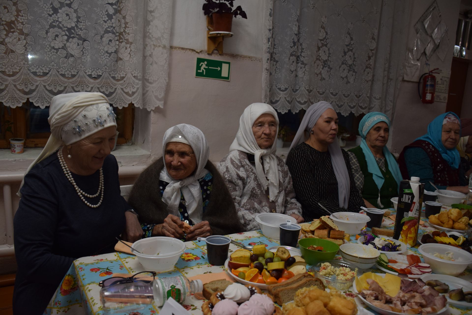 Минталип Минеханов провел традиционный коллективный ифтар для жителей родного села