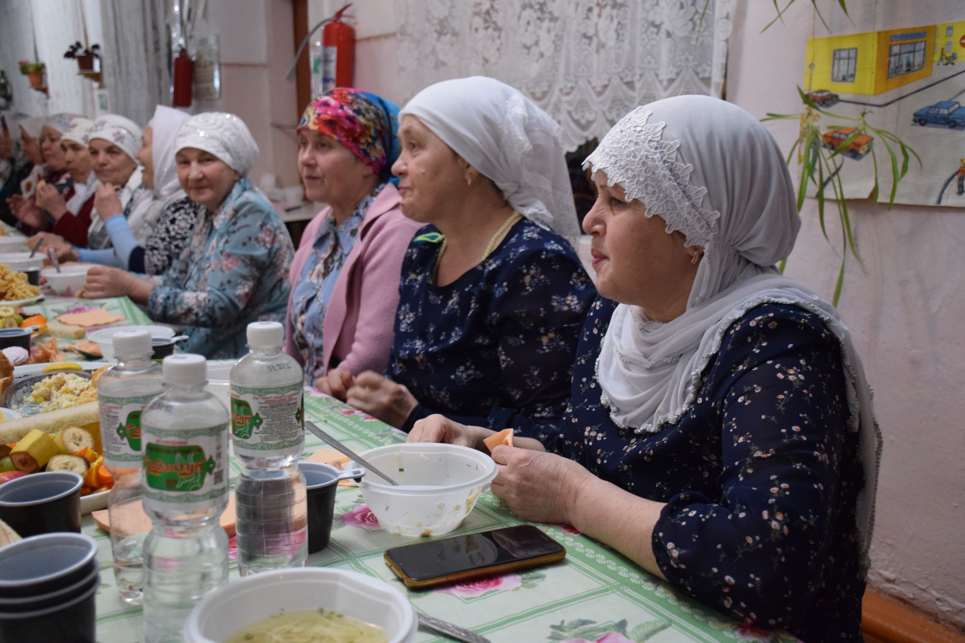 Минталип Минеханов провел традиционный коллективный ифтар для жителей родного села