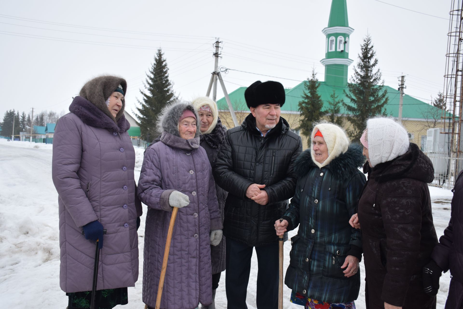 Минталип Минеханов провел традиционный коллективный ифтар для жителей родного села