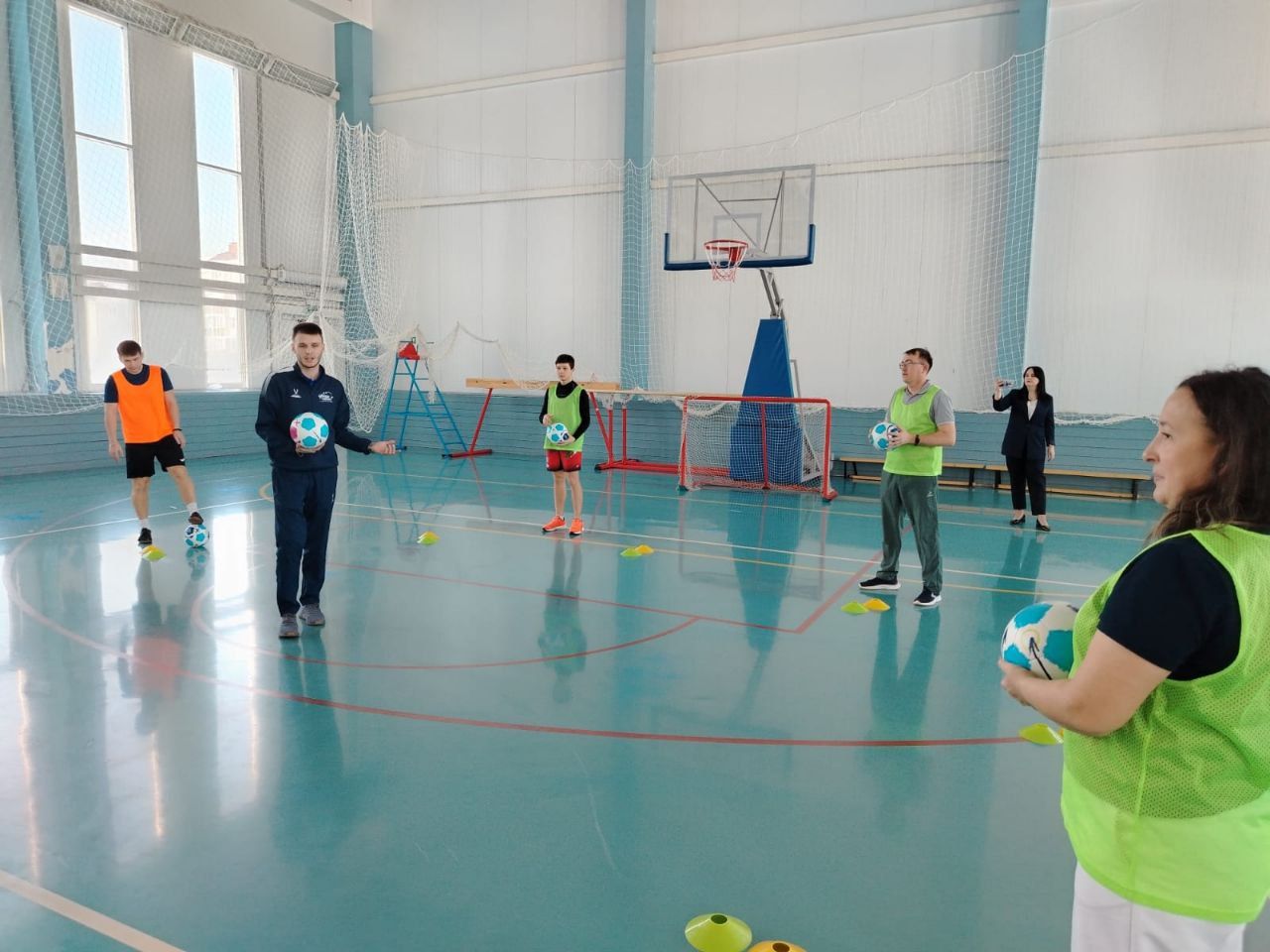 Учителя физической культуры района обсудили развитие проекта «Футбол в школе»