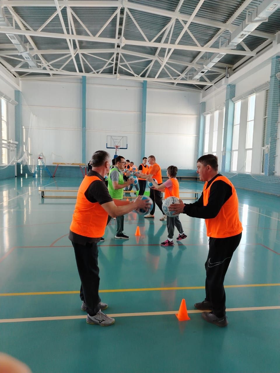 Учителя физической культуры района обсудили развитие проекта «Футбол в школе»