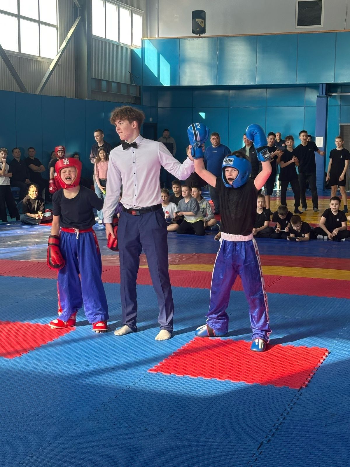 Первенство Нурлата по кикбоксингу: юные спортсмены сразились за звания лучших