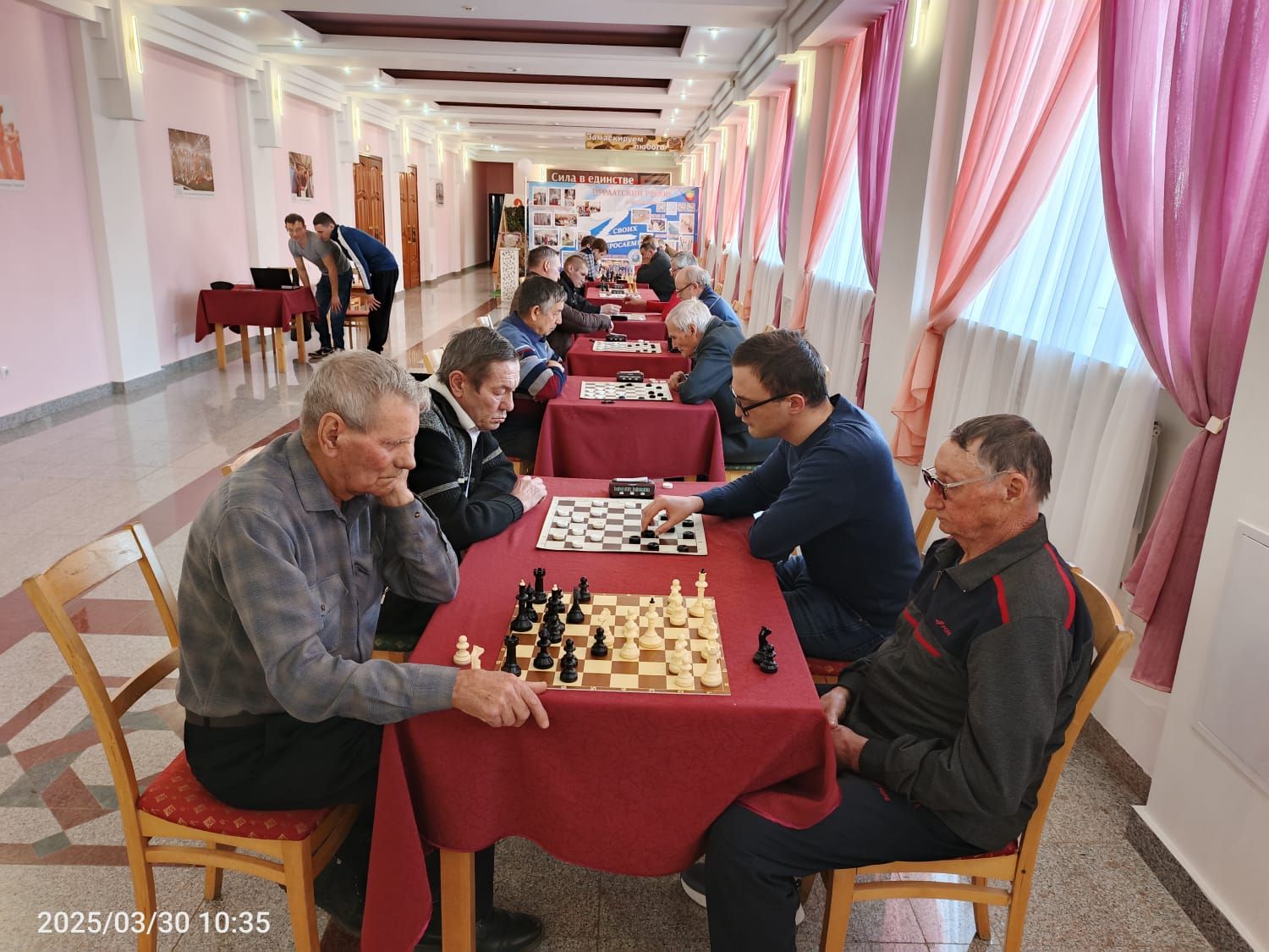 Дружеский матч по шашкам и шахматам укрепил спортивные традиции Нурлатского и Аксубаевского районов