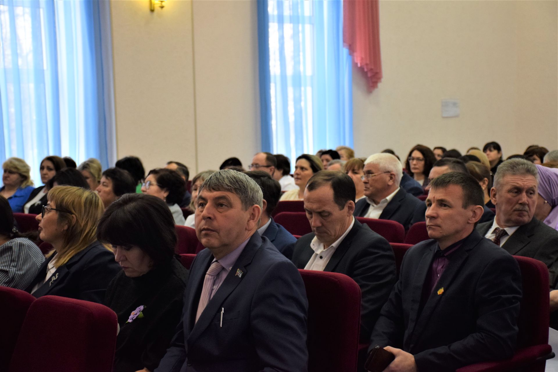 В Нурлате прошла Стратегическая сессия по развитию системы образования