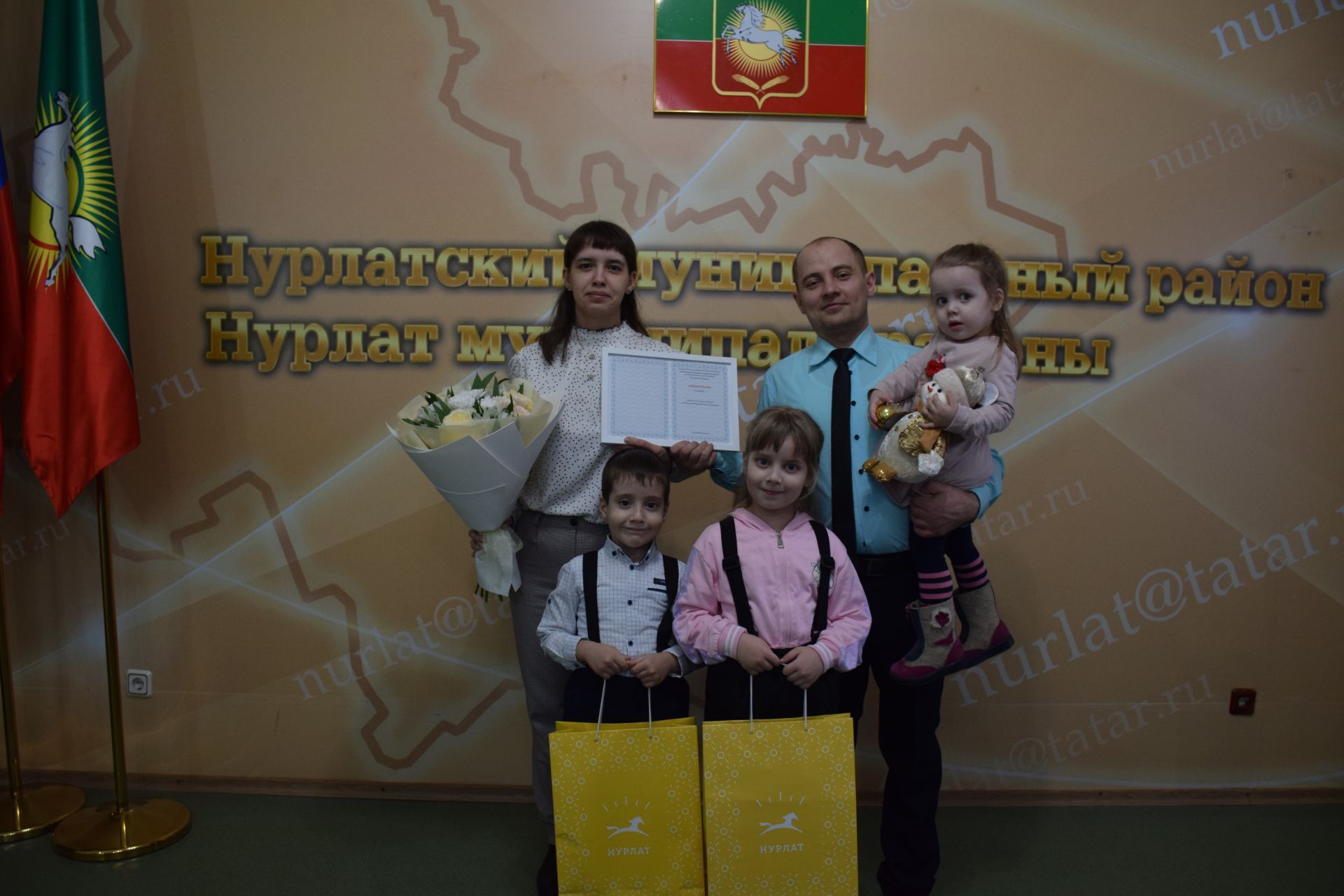 Многодетная семья Водяновых радуется каждому дню
