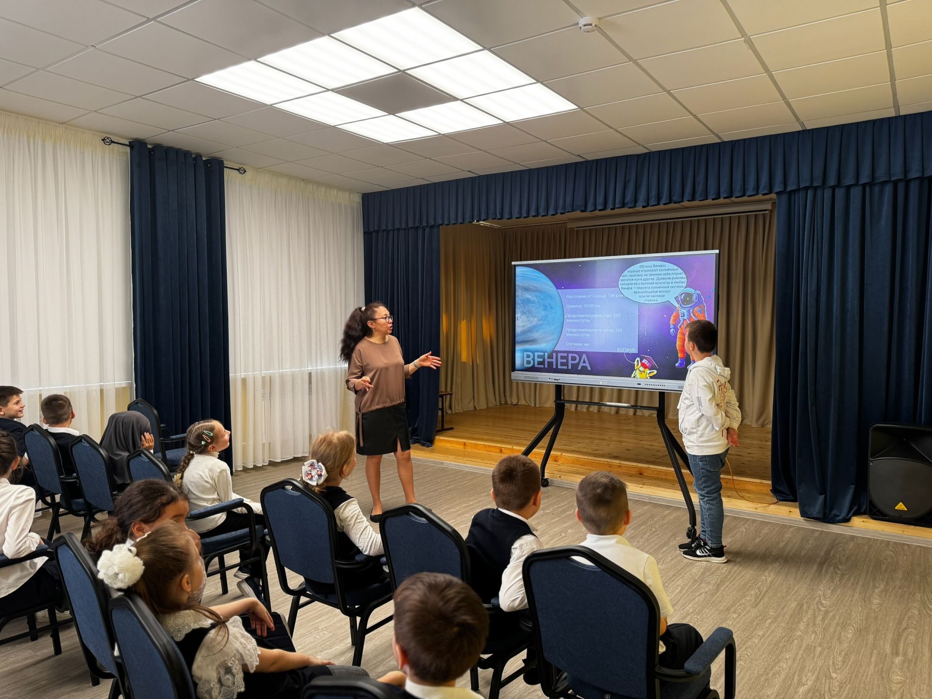 Юные астрономы Нурлатской школы №2 отправились в космическое путешествие