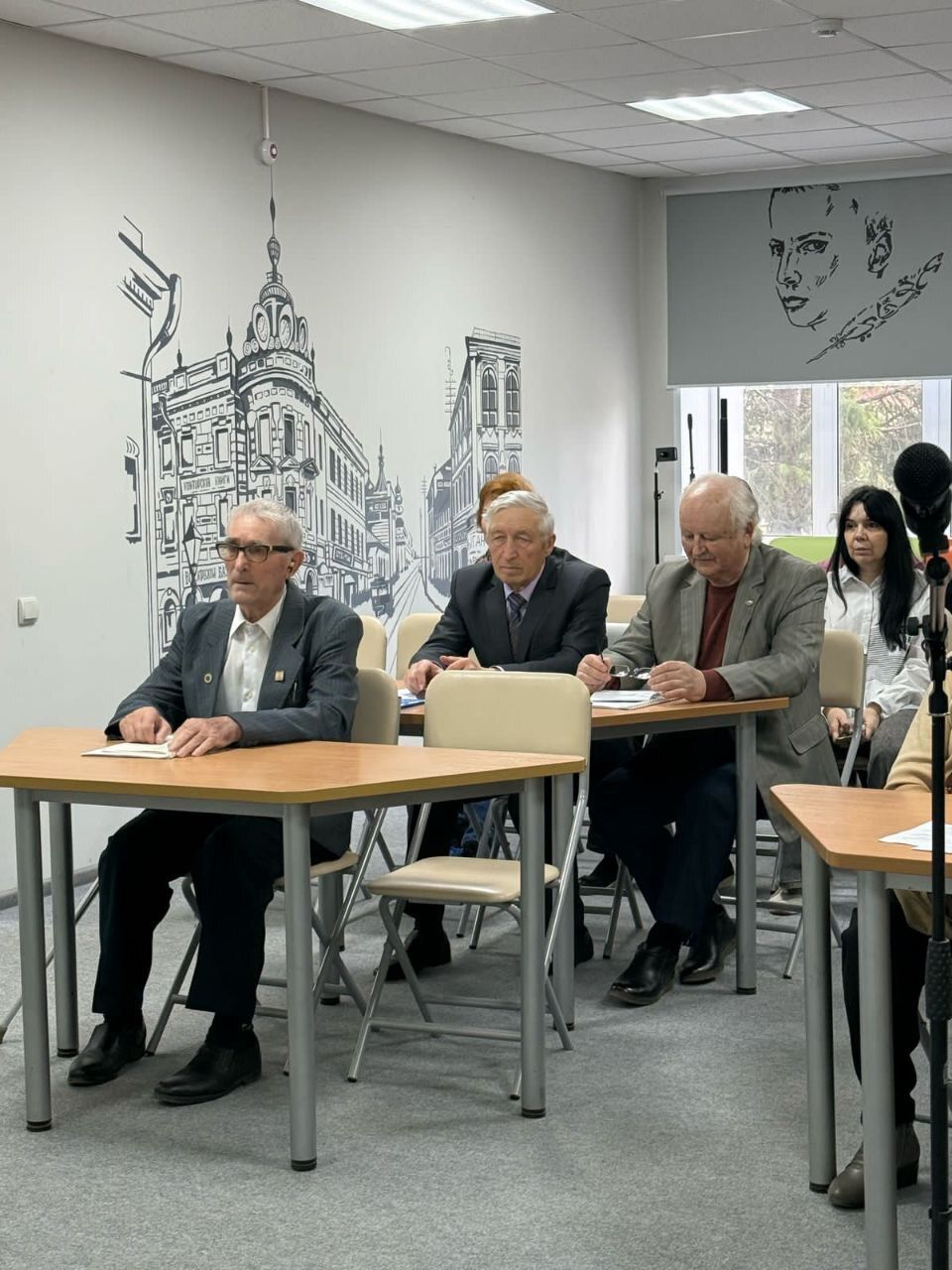 «Тебе, моя Победа!»: Нурлатские авторы посвятили стихи и истории героям войны